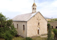 Արցախի 3 նախագահները Ամարասում մասնակցել են Սուրբ Հարության տոնի առթիվ մատուցված պատարագին￼