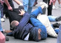 Երևանի կենտրոնում ծեծի են ենթարկվել Պետական եկամուտների կոմիտեի բաժնի պետի տեղակալը, գլխավոր հարկային տեսուչները￼