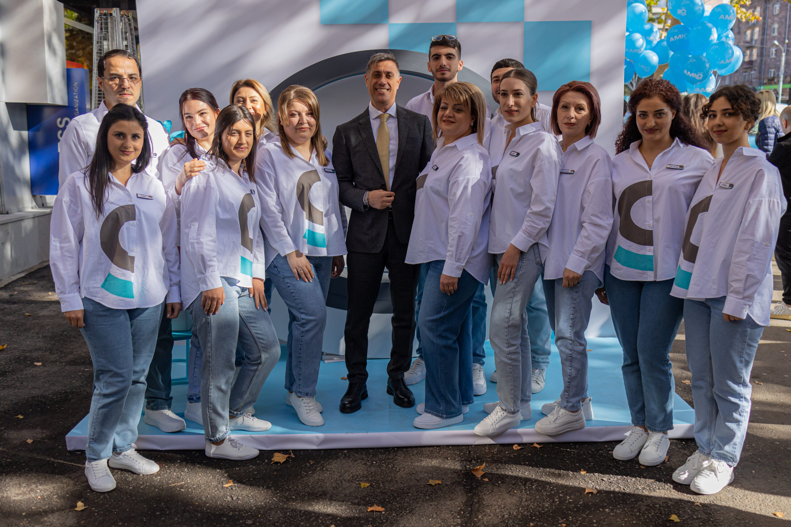 Տեղի ունեցավ ԱՄԻՕ ԲԱՆԿԻ առաջին մասնաճյուղի պաշտոնական վերաբացումը