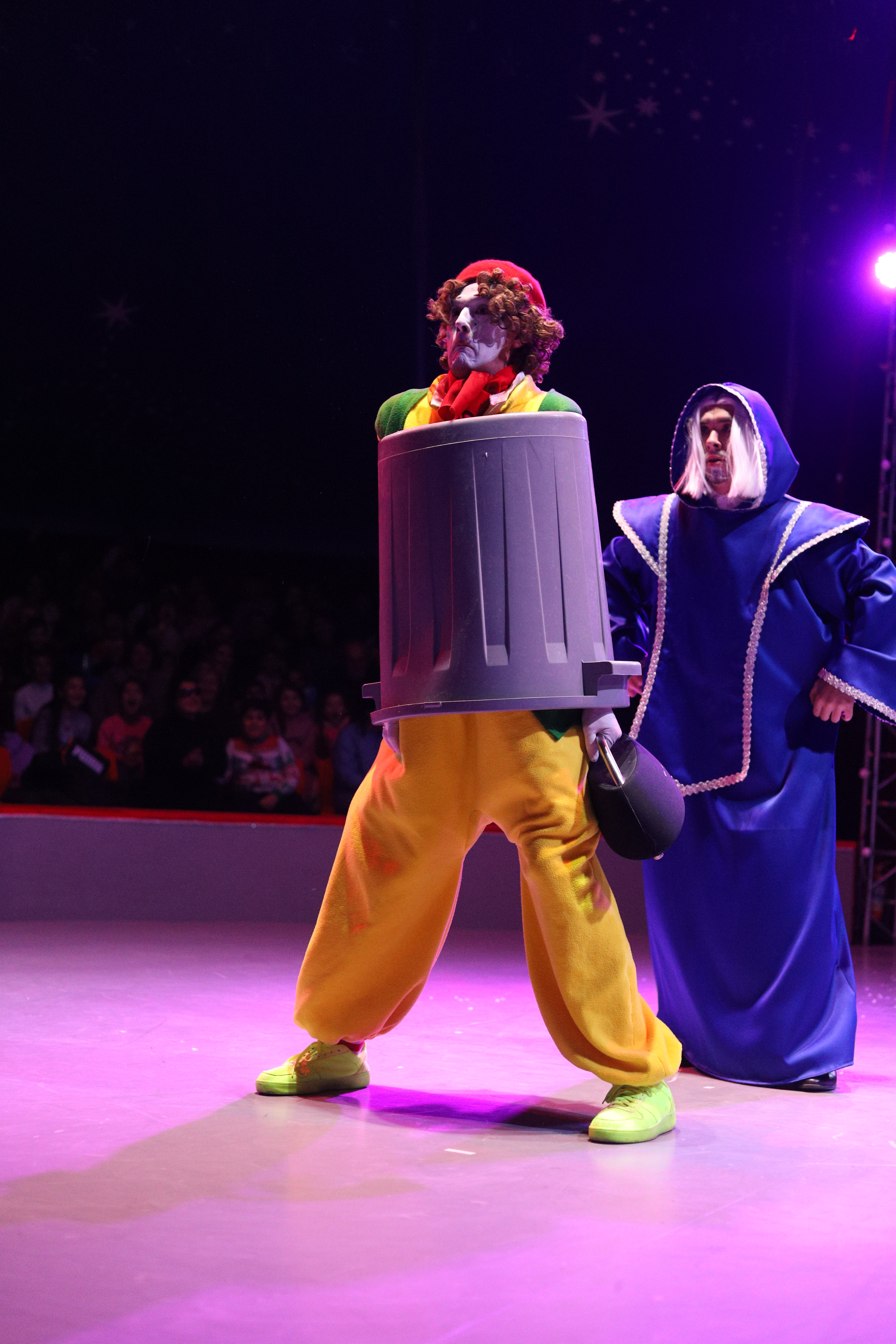 Հանրահայտ Վարդանյան եղբայրները ներկայացնում են Ամանորյա շոու-ծրագիր