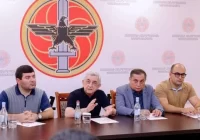 Սերժ Սարգսյանն այցելել է Մասիսի ՀՀԿ գրասենյակ, հանդիպել տարածքային կազմակերպության ակտիվի հետ
