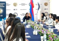 Մարդու իրավունքների պաշտպանի աշխատակազմը հյուրընկալել է Արարատի մարզի Շահումյանի Արտակ Համբարձումյանի անվան միջնակարգ դպրոցի աշակերտներին