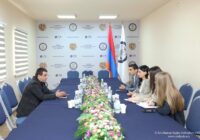 Պաշտպան Անահիտ Մանասյանը հանդիպել է Ադրբեջանից վերադարձած Դավիթ Դավթյանին